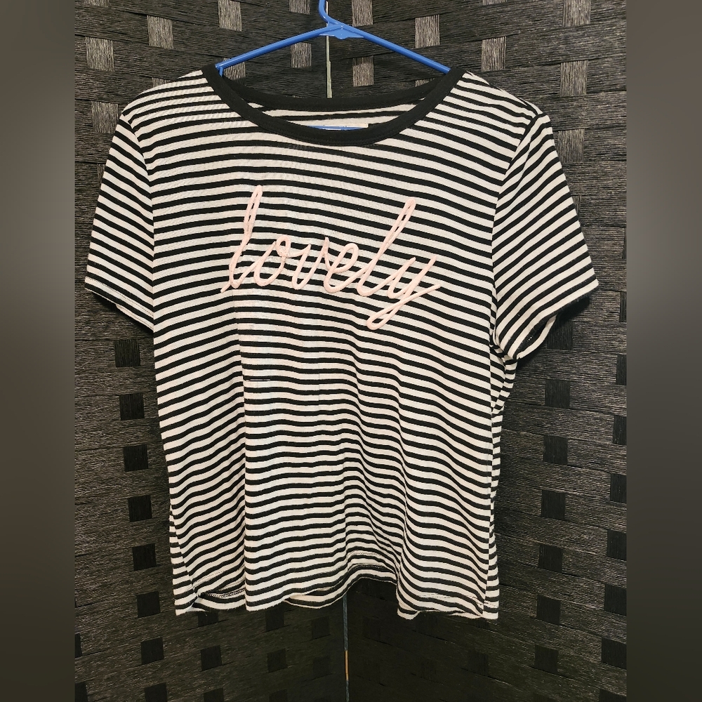 Black and White Striped Lovely T-Shirt XL